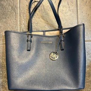 Michael Kors Navy blue jet set travel carryall tote